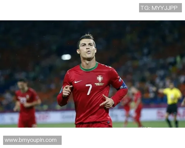 球场传奇罗纳尔多荣耀瞬间壁纸展示展现足球巨星风采