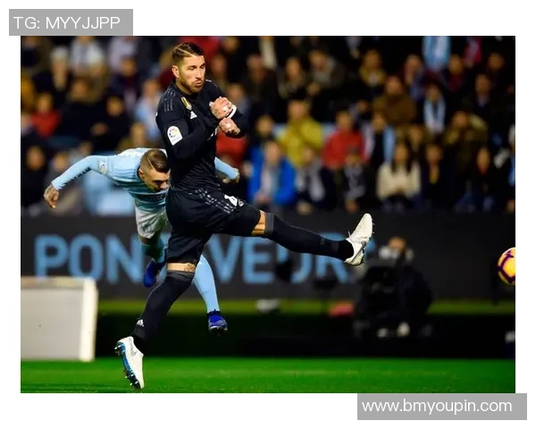 激情对决巅峰时刻足球巨星全力拼抢展现极致防守艺术 激情对决巅峰时刻足球巨星全力拼抢展现极致防守艺术